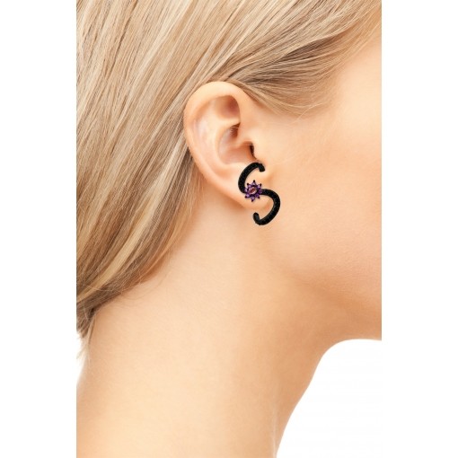 BRINCO EAR HOOK TORCIDO CRAVEJADO